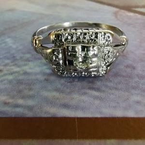14k white gold antique diamond ring
